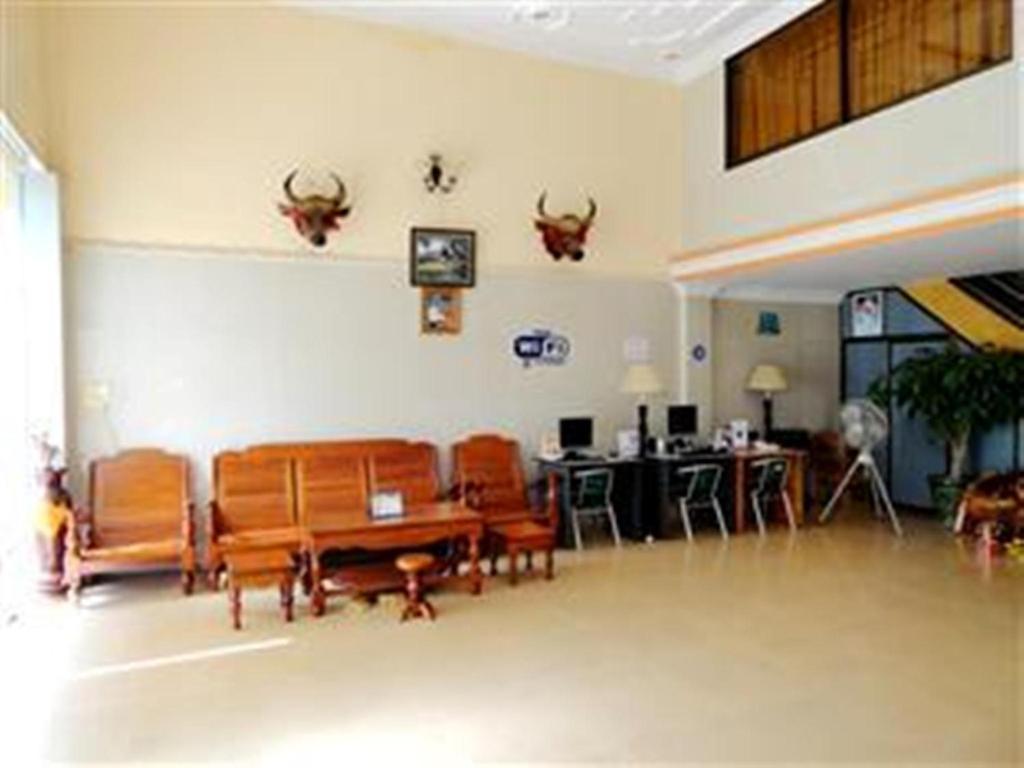 Lucky 2 Guesthouse Phnom Penh Ngoại thất bức ảnh