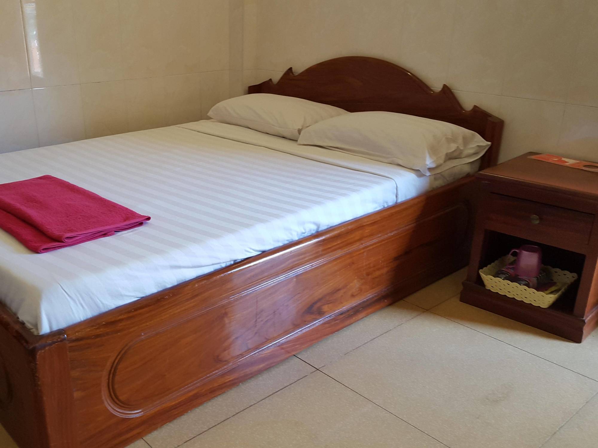 Lucky 2 Guesthouse Phnom Penh Ngoại thất bức ảnh