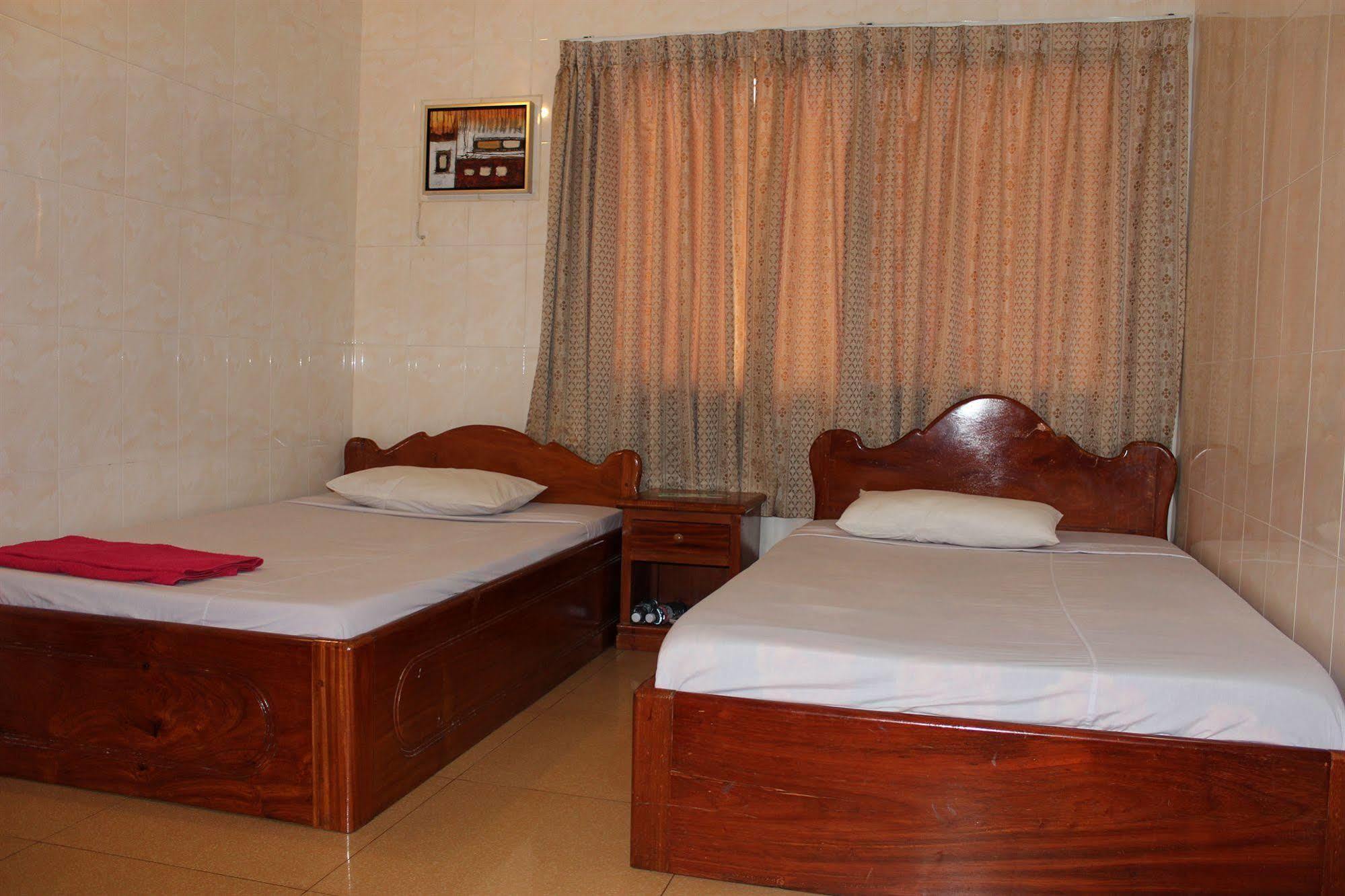 Lucky 2 Guesthouse Phnom Penh Ngoại thất bức ảnh
