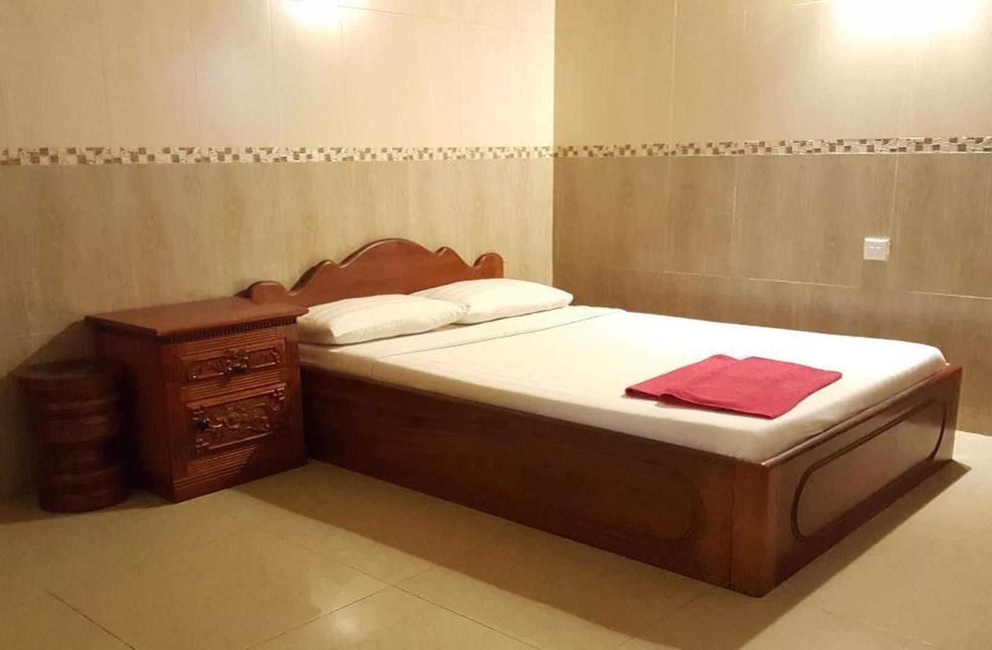 Lucky 2 Guesthouse Phnom Penh Ngoại thất bức ảnh