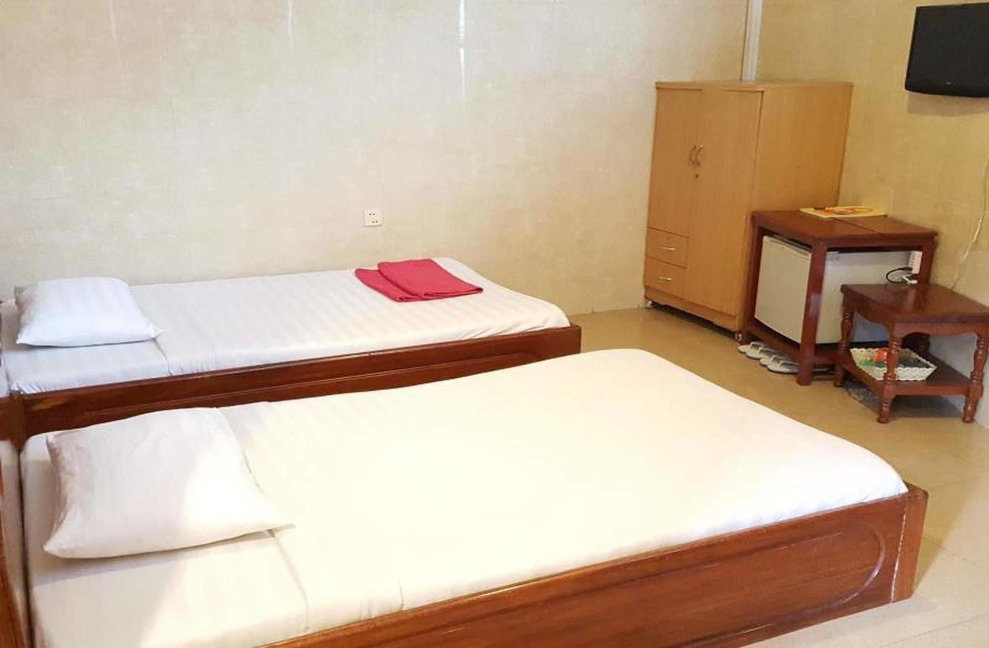 Lucky 2 Guesthouse Phnom Penh Ngoại thất bức ảnh